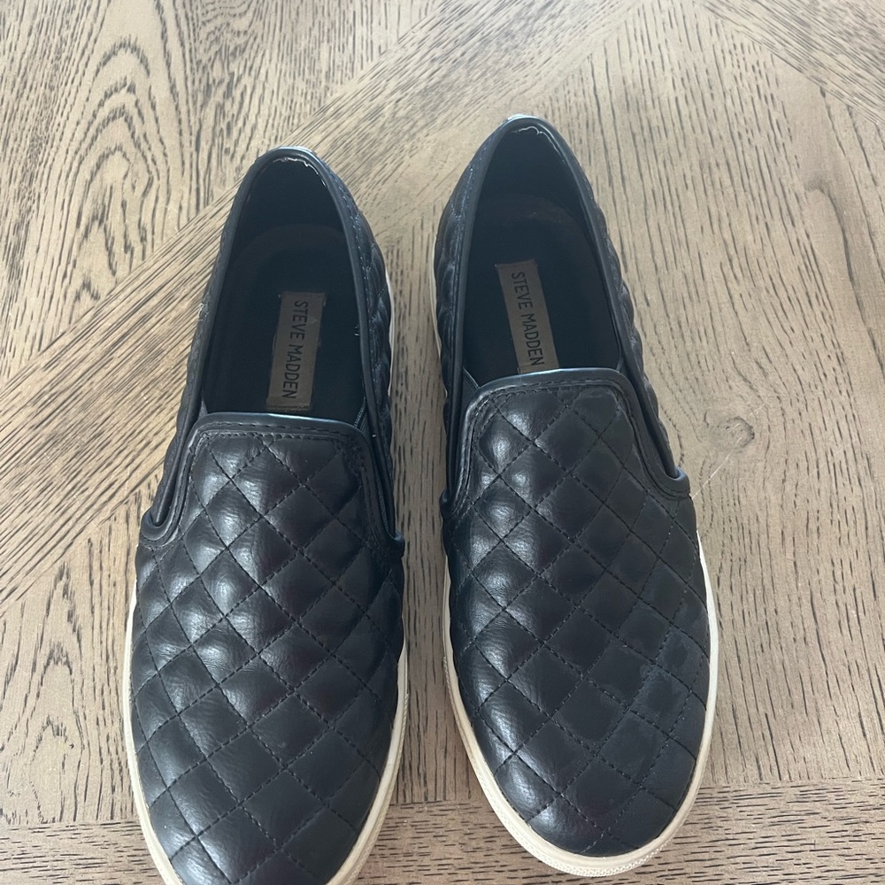 Steve Madden flats
